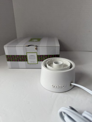 Scentsy plug tabletop - plug, base